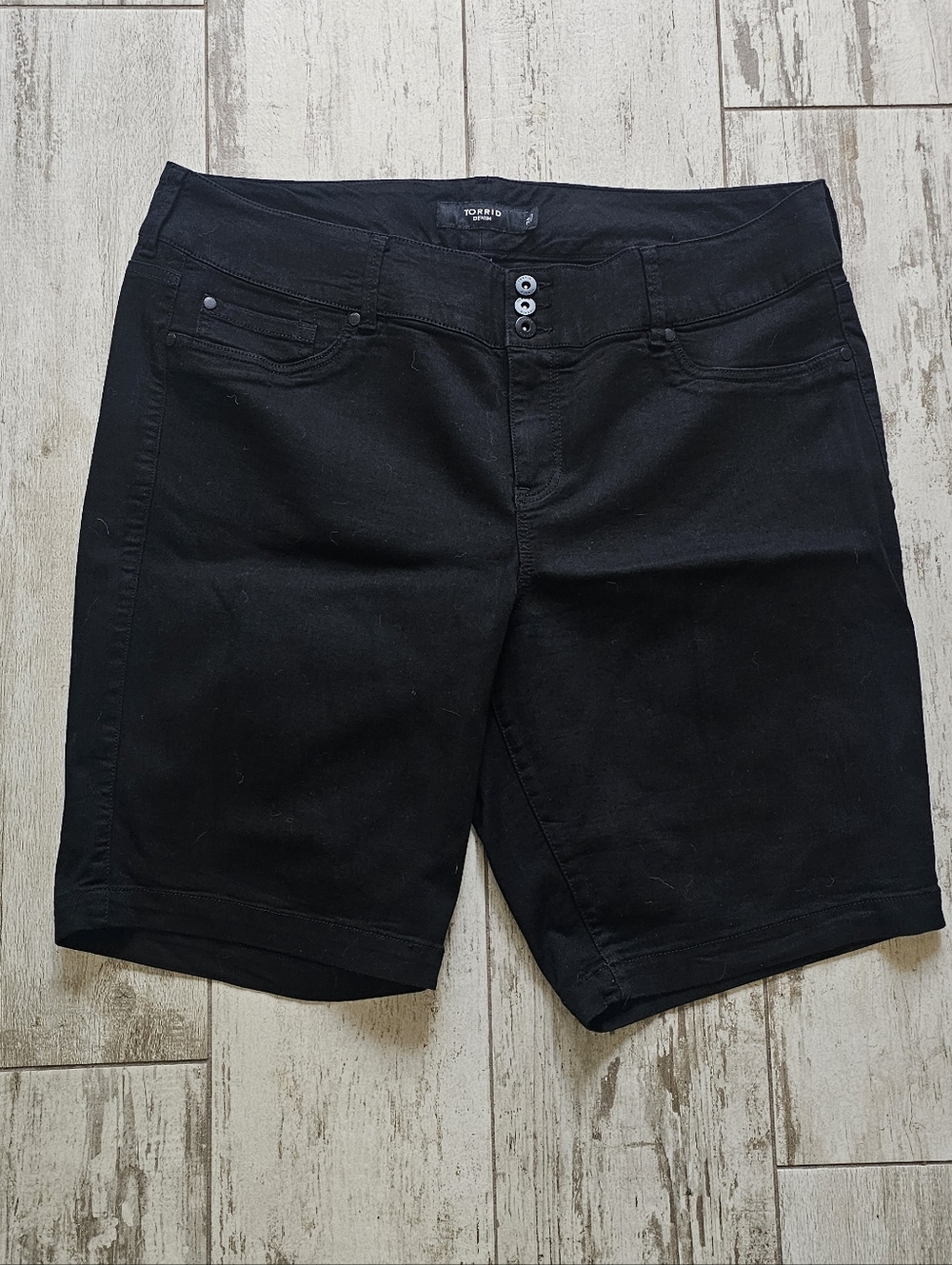 Torrid Black Jegging Stretch Denim Bermuda Shorts with Triple-Button Waist 24